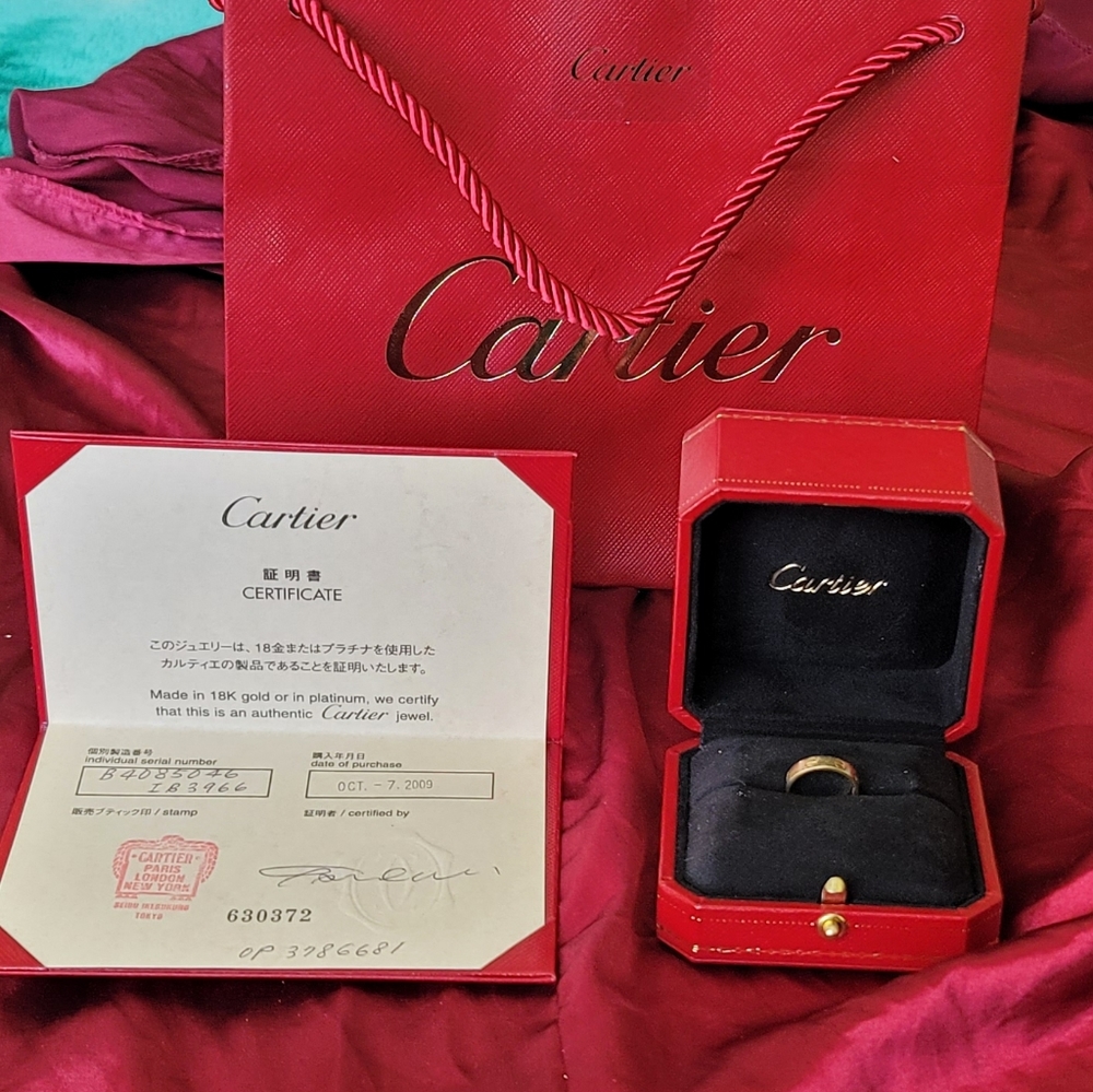 💯 18k GOLD MINI LOVE CARTIER w/ Box & cert # 46